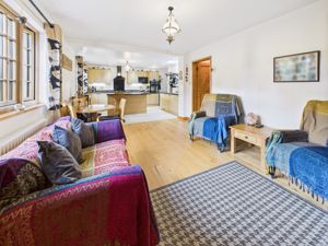 LIVING ROOM / KITCHEN- click for photo gallery
